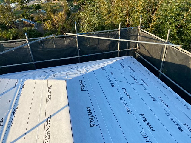 改質アスファルトルーフィングタッカー留め